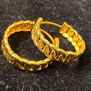 18Karat Gold